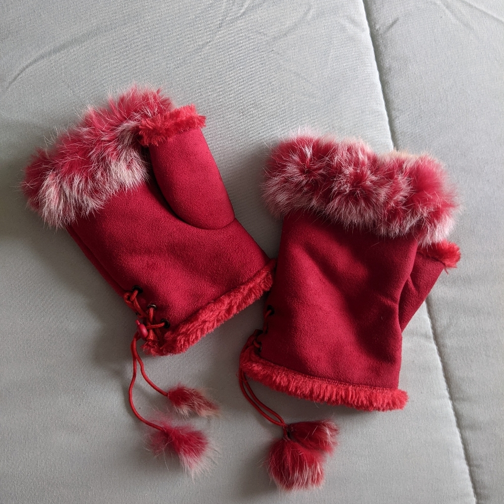 Rabbit fur fingerless gloves